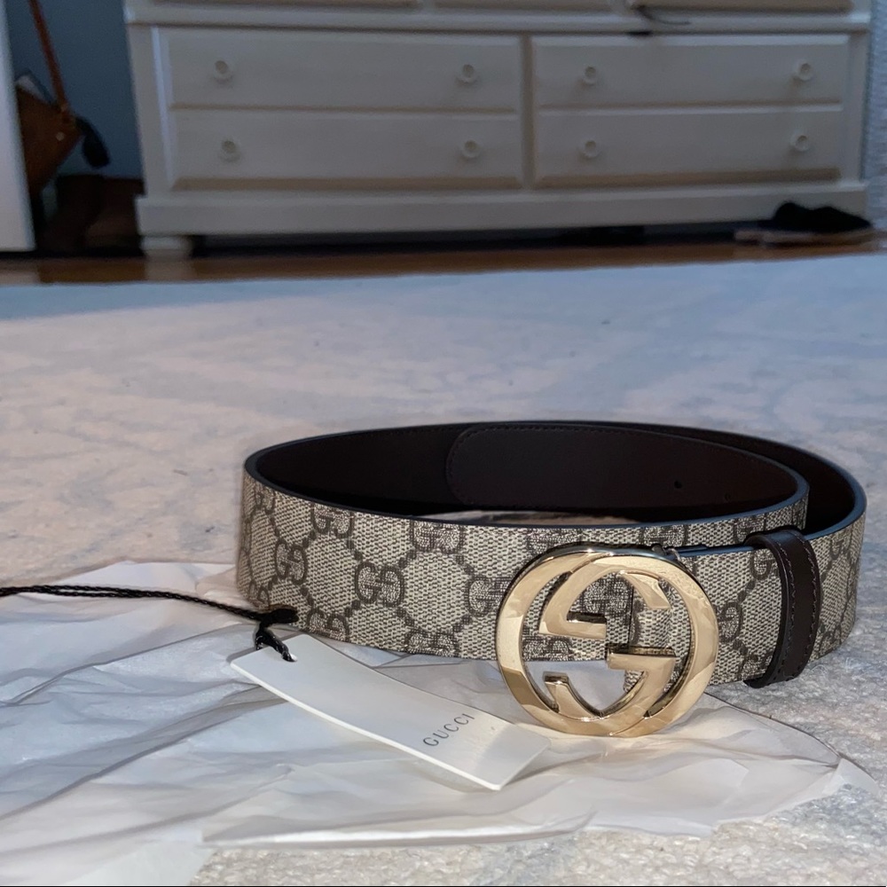 Original Gucci Belt. Barely Worn. With Tags & Bag